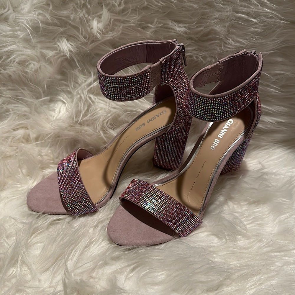 Brand New! Gianni Bini Sparkling Heels!!